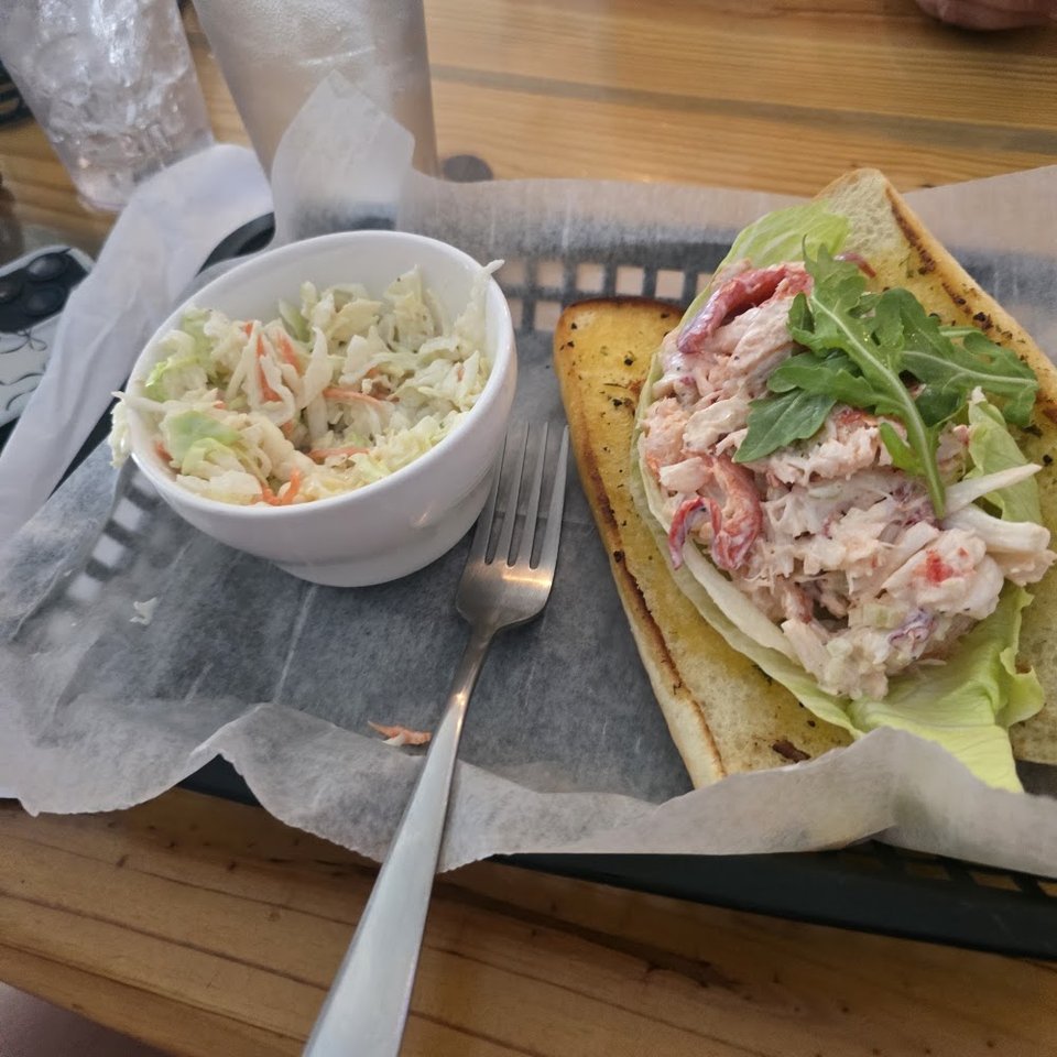 So Good Juice Lobster Roll